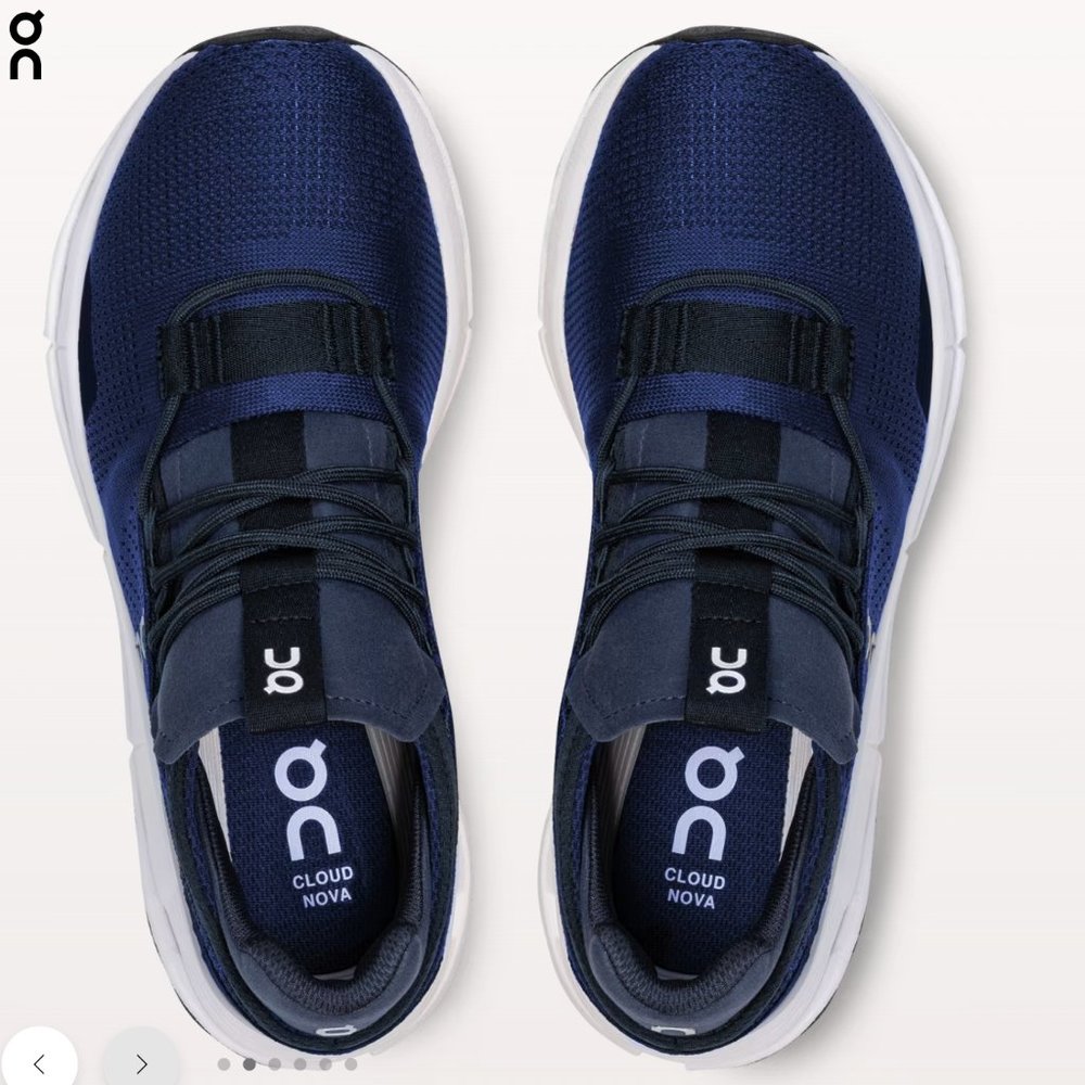 On Running-Cloud Nova Sneakers -Women's size 11 gently worn-Navy